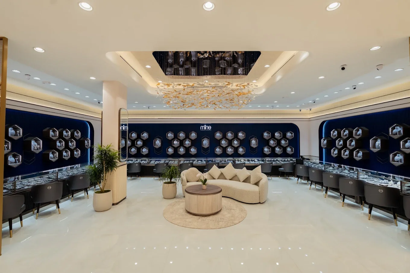 Retail Showroom, Custom Fit-outs